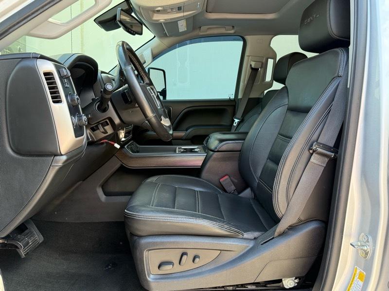 GMC Sierra 2500HD Denali Crew Cab 4WD 2018