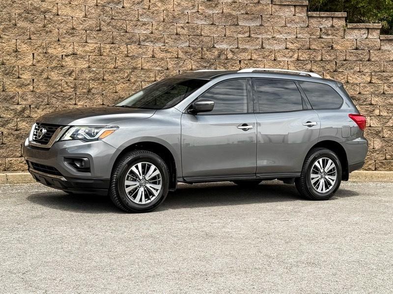 Nissan Pathfinder SV 4WD 2020