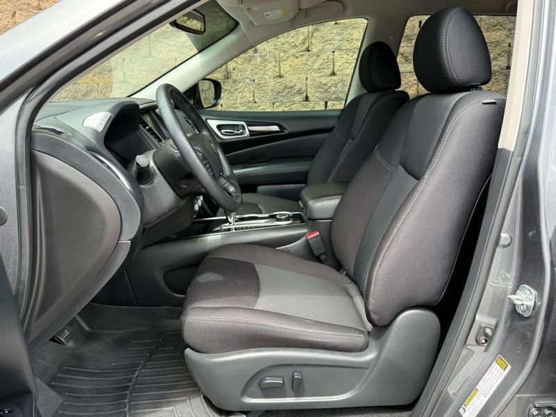 Nissan Pathfinder SV 4WD 2020
