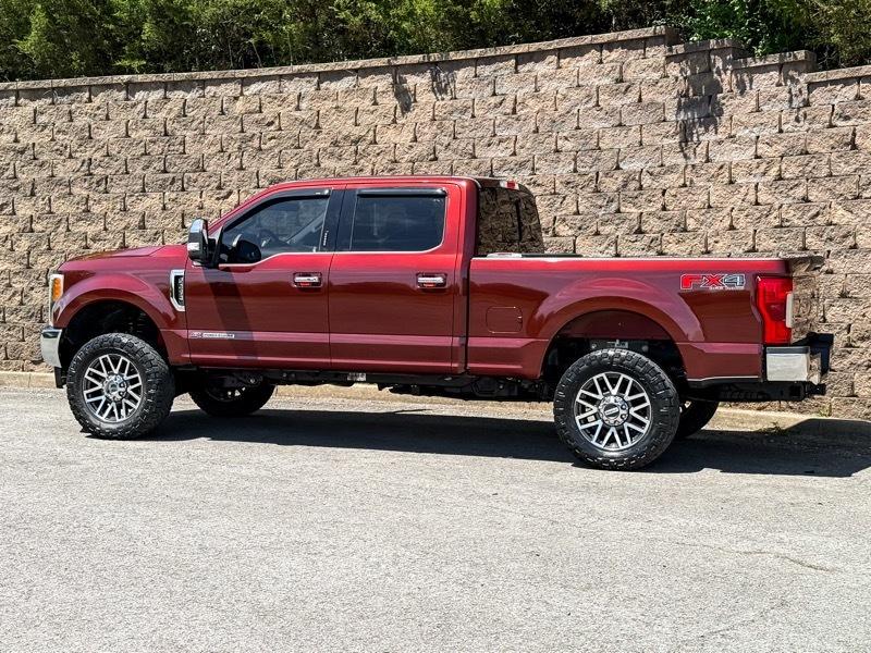 Ford F-250 SD Lariat Crew Cab 4WD 2017
