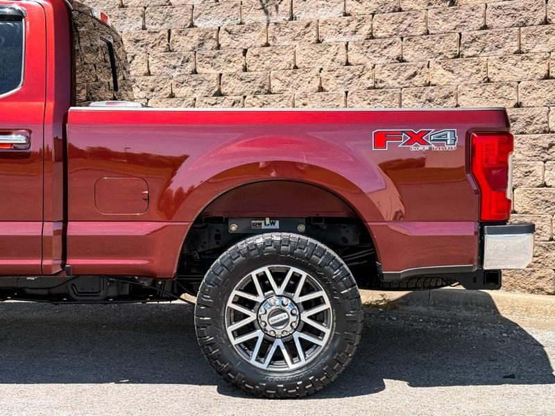 Ford F-250 SD Lariat Crew Cab 4WD 2017