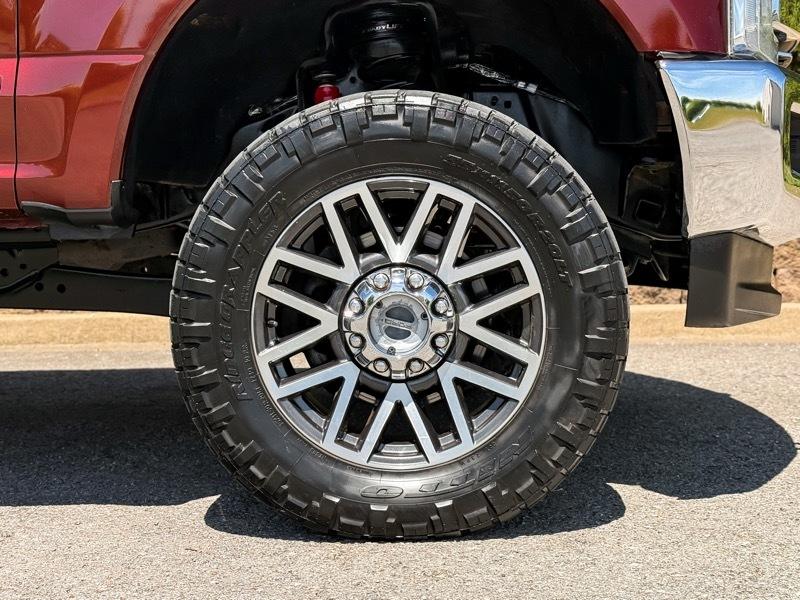 Ford F-250 SD Lariat Crew Cab 4WD 2017