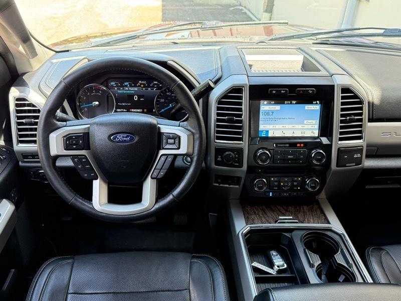 Ford F-250 SD Lariat Crew Cab 4WD 2017