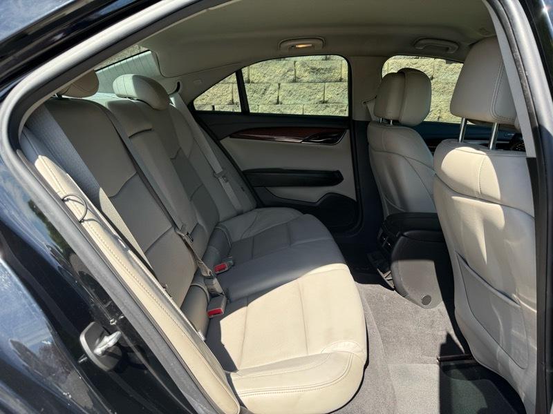 Cadillac ATS 2.0L Luxury RWD 2013