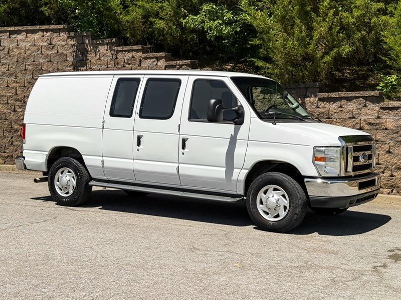 Ford Econoline E-250 2014