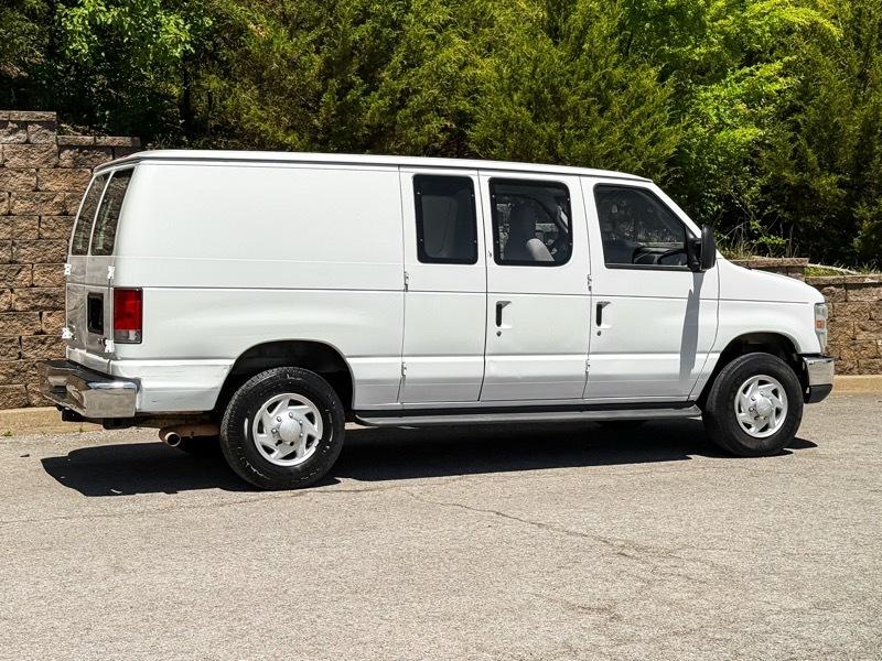 Ford Econoline E-250 2014