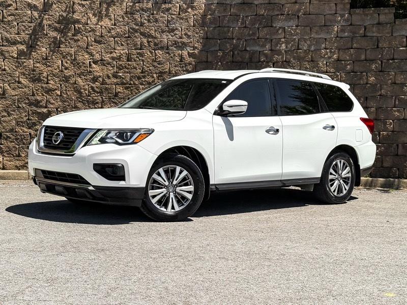 Nissan Pathfinder S 2020
