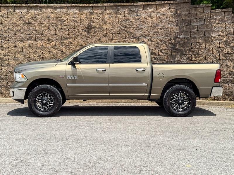 RAM 1500 Big Horn Crew Cab 4WD 2015