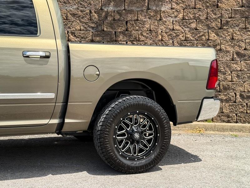 RAM 1500 Big Horn Crew Cab 4WD 2015