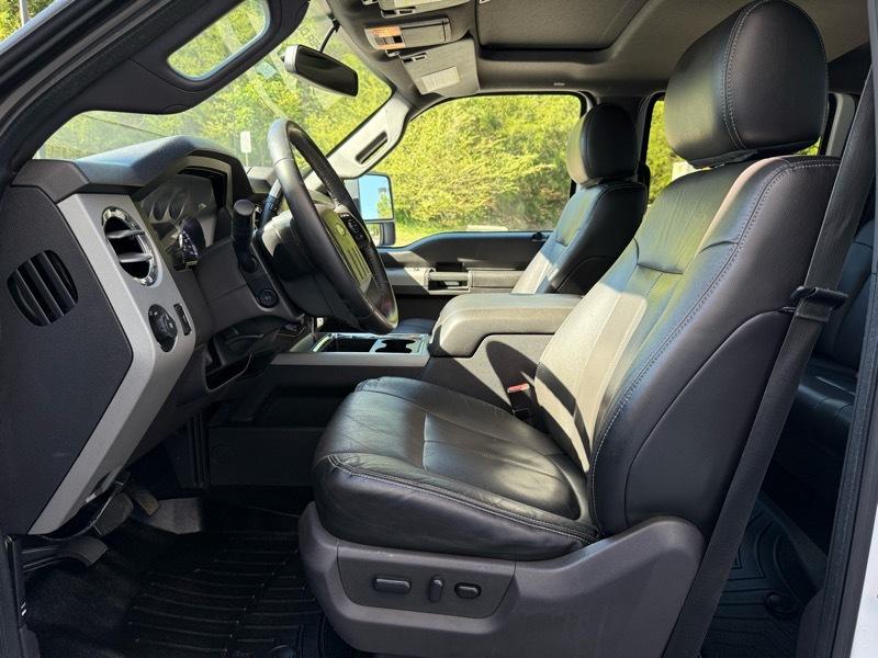 Ford F-350 SD Lariat Crew Cab Long Bed 4WD 2015