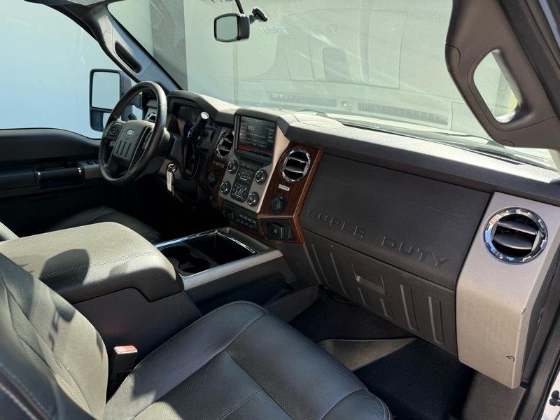 Ford F-350 SD Lariat Crew Cab Long Bed 4WD 2015
