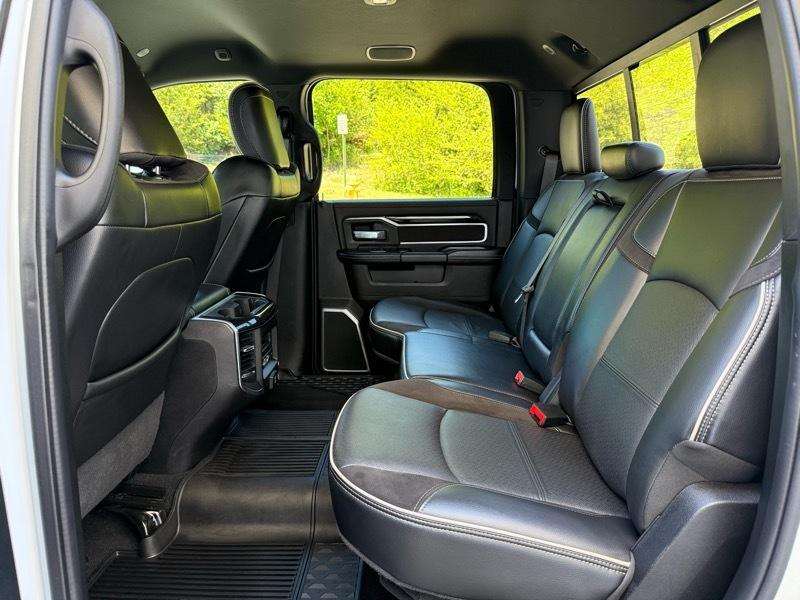 RAM 2500 Laramie Crew Cab SWB 4WD 2020