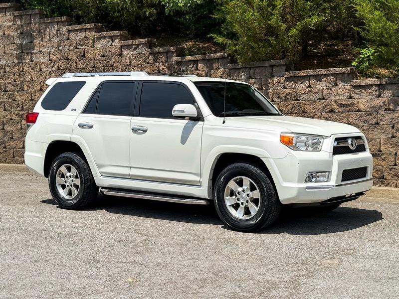 Toyota 4Runner SR5 2WD 2011