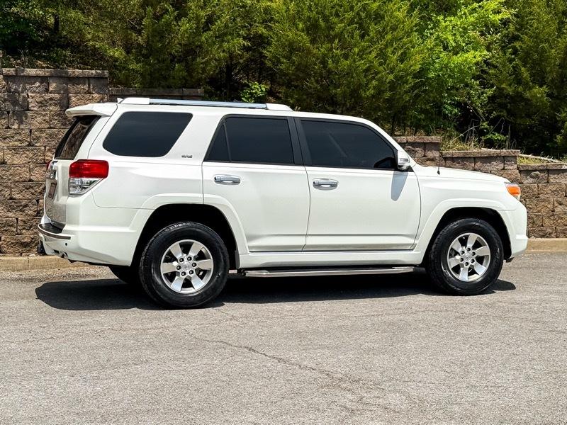 Toyota 4Runner SR5 2WD 2011