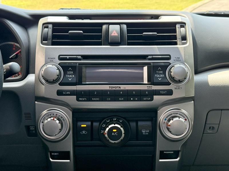 Toyota 4Runner SR5 2WD 2011