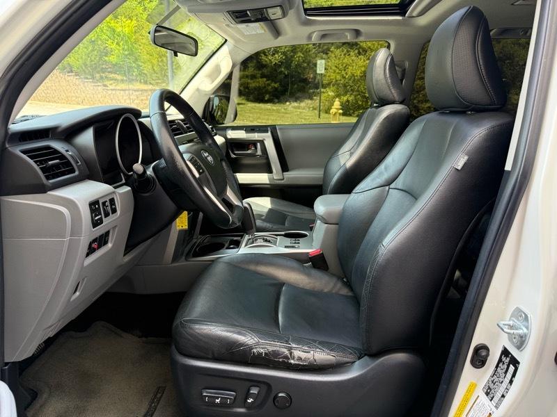 Toyota 4Runner SR5 2WD 2011