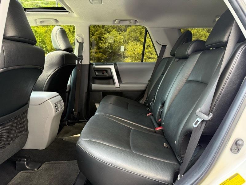 Toyota 4Runner SR5 2WD 2011