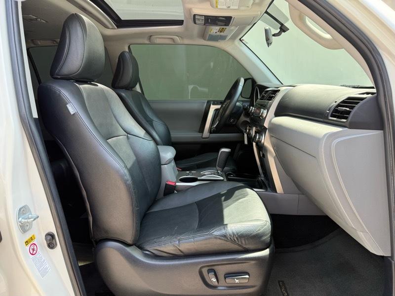 Toyota 4Runner SR5 2WD 2011