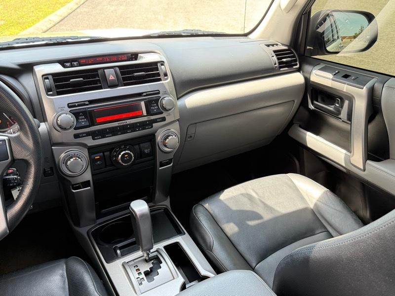 Toyota 4Runner SR5 2WD 2011