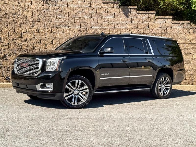 GMC Yukon XL Denali 4WD 2019