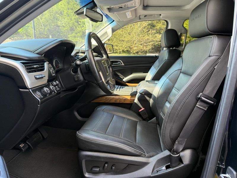 GMC Yukon XL Denali 4WD 2019