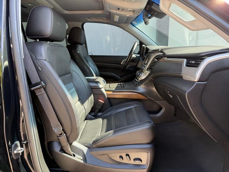GMC Yukon XL Denali 4WD 2019