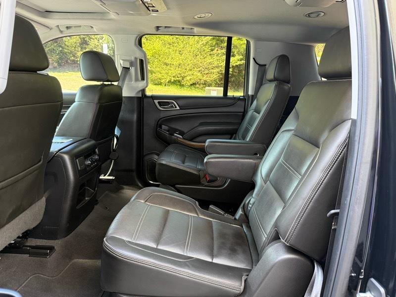 GMC Yukon XL Denali 4WD 2019