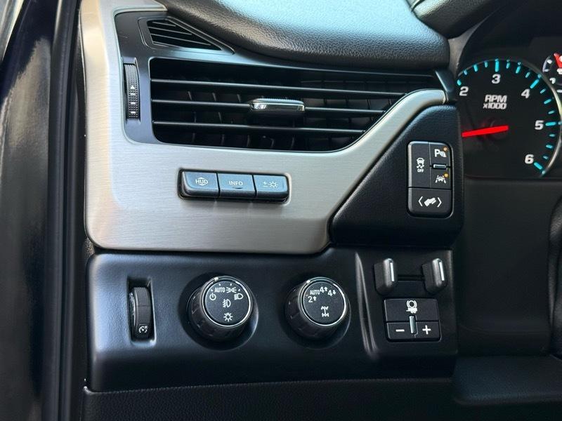 GMC Yukon XL Denali 4WD 2019
