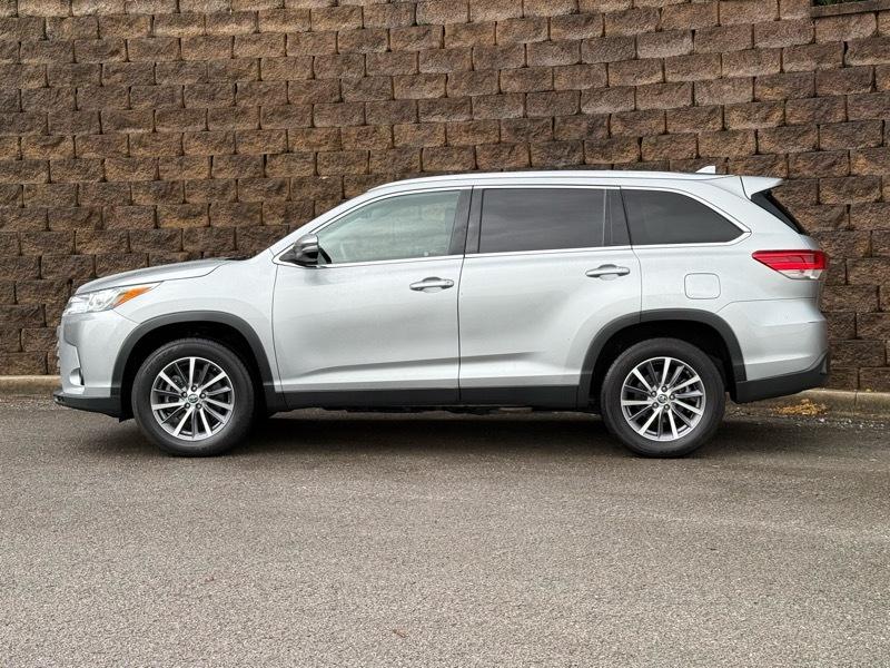 Toyota Highlander XLE 2019