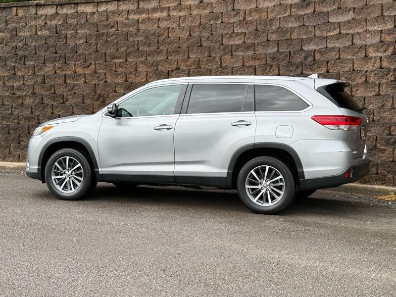Toyota Highlander XLE 2019
