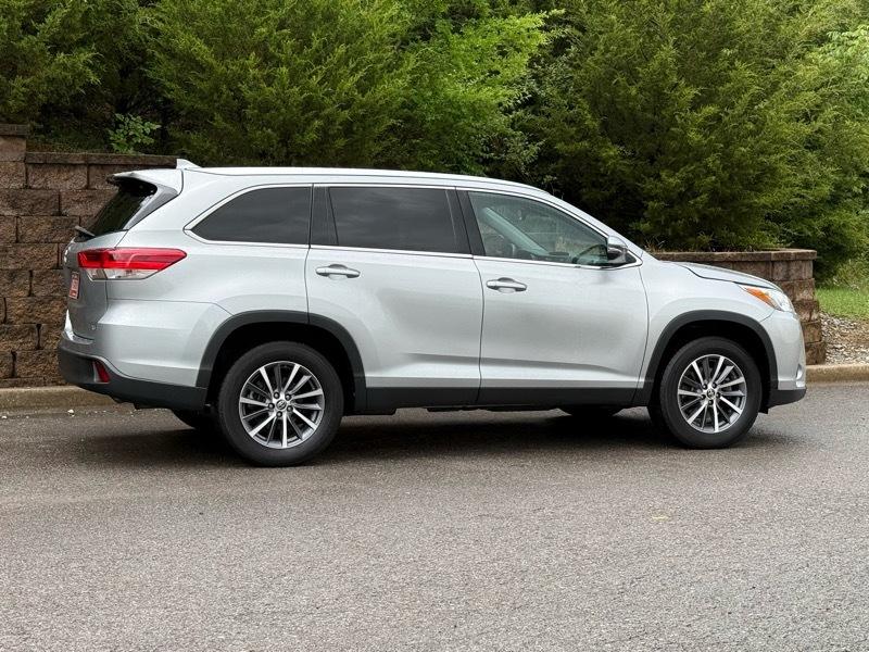 Toyota Highlander XLE 2019