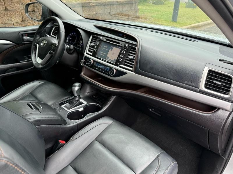 Toyota Highlander XLE 2019