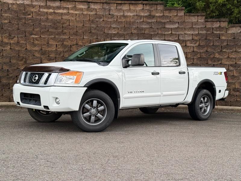 Nissan Titan PRO-4X Crew Cab 4WD 2013