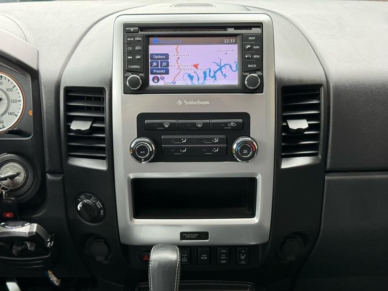 Nissan Titan PRO-4X Crew Cab 4WD 2013