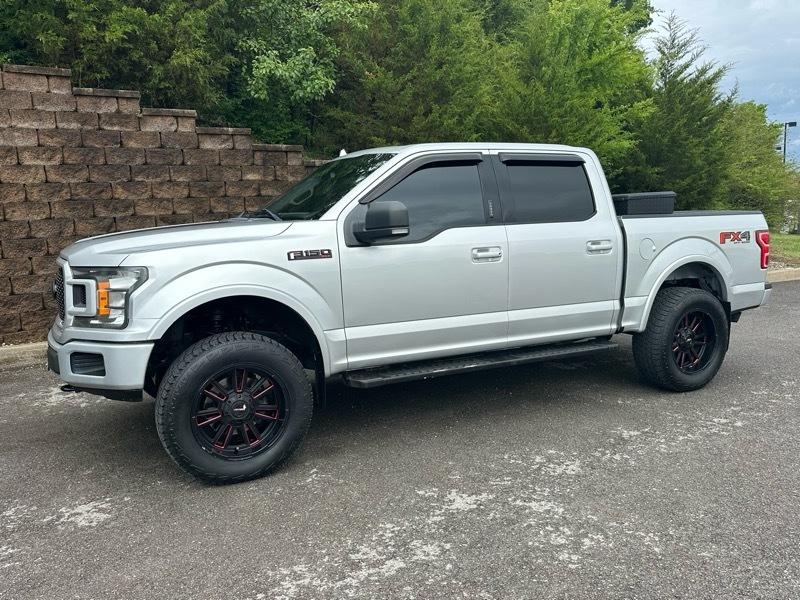 Ford F-150 4WD SuperCrew 145" XLT 2018