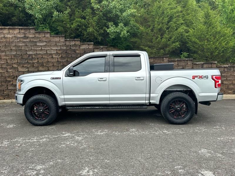 Ford F-150 4WD SuperCrew 145" XLT 2018