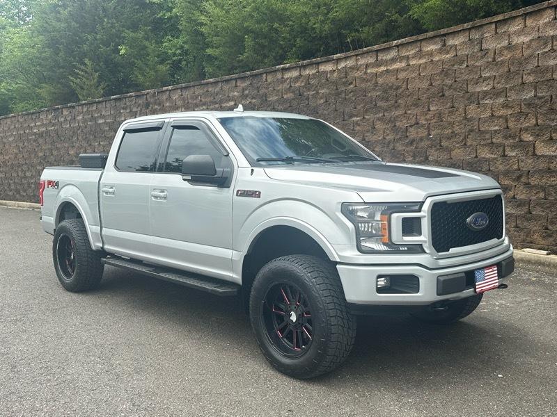 Ford F-150 4WD SuperCrew 145" XLT 2018
