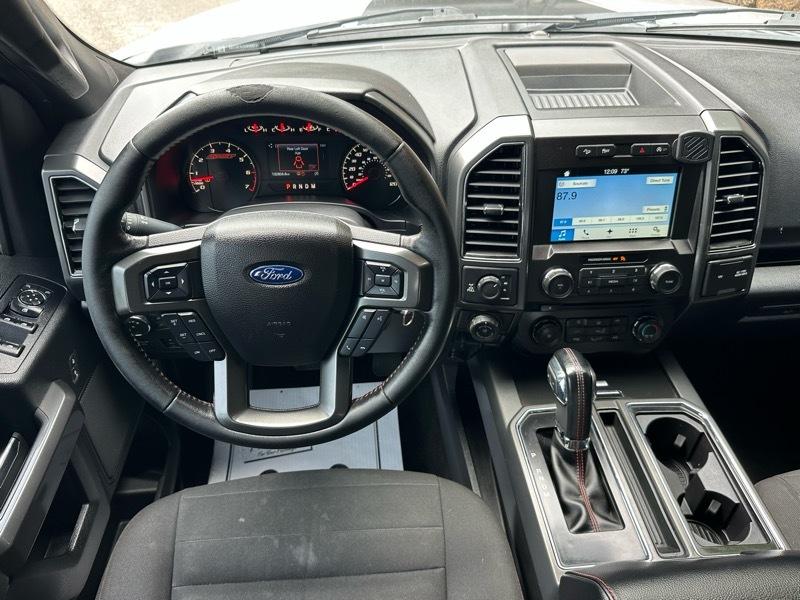 Ford F-150 4WD SuperCrew 145" XLT 2018