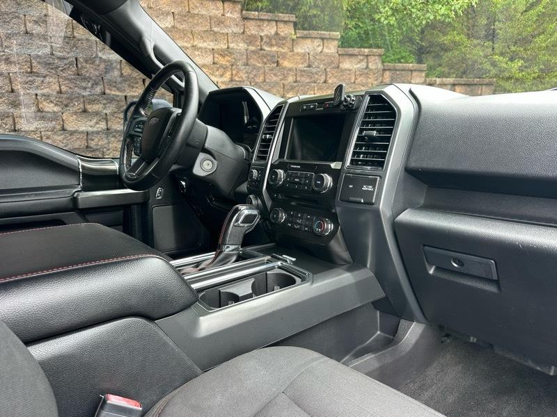 Ford F-150 4WD SuperCrew 145" XLT 2018