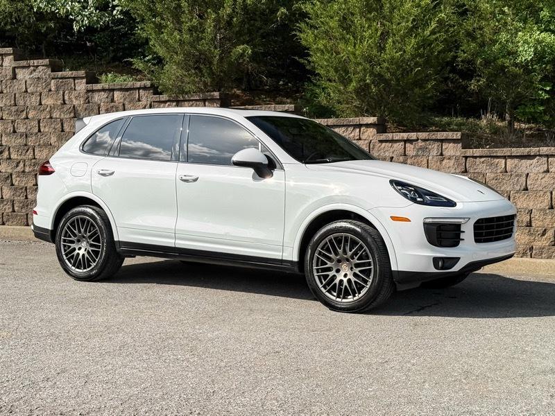 Porsche Cayenne Platinum Edition AWD 2017
