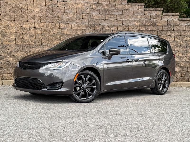 Chrysler Pacifica Touring Plus 2018