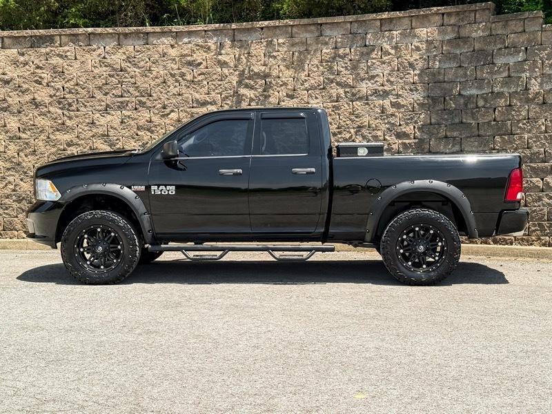 RAM 1500 Express 4x4 Quad Cab 6'4" Box 2014