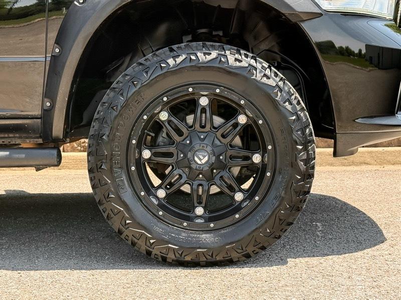 RAM 1500 Express 4x4 Quad Cab 6'4" Box 2014