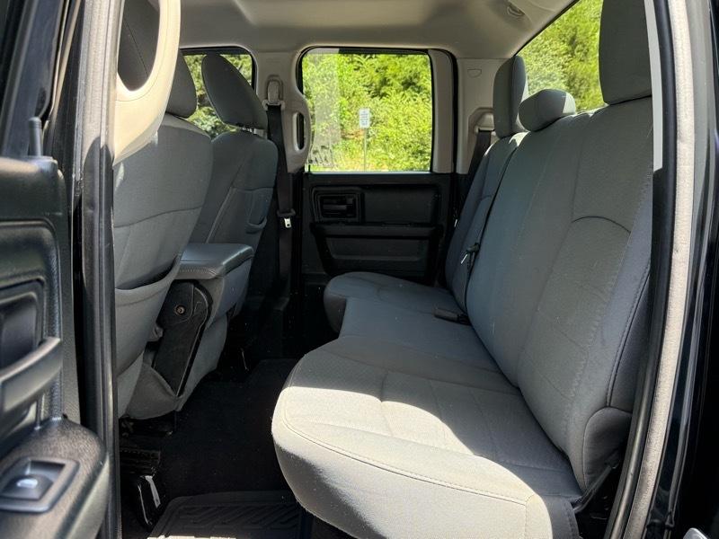 RAM 1500 Express 4x4 Quad Cab 6'4" Box 2014