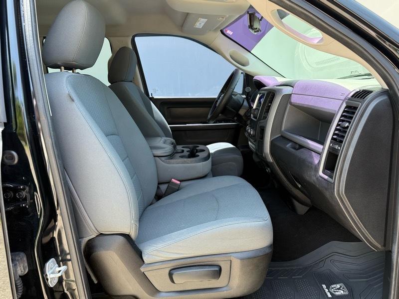 RAM 1500 Express 4x4 Quad Cab 6'4" Box 2014