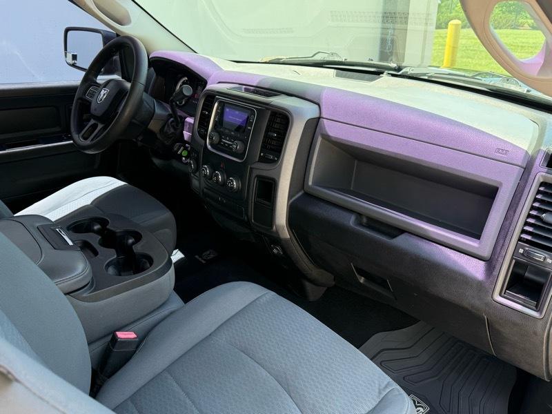 RAM 1500 Express 4x4 Quad Cab 6'4" Box 2014