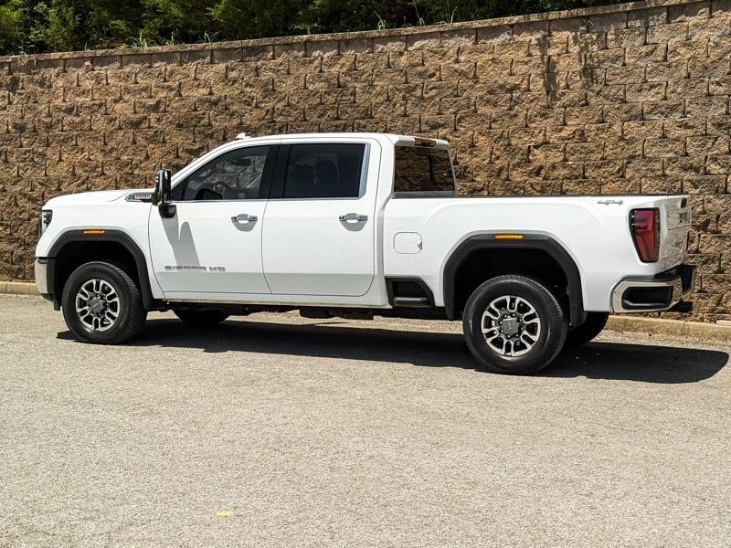 GMC Sierra 2500HD SLT Crew Cab 4WD 2025
