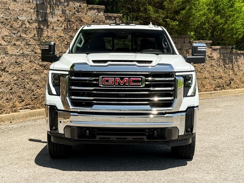 GMC Sierra 2500HD SLT Crew Cab 4WD 2025