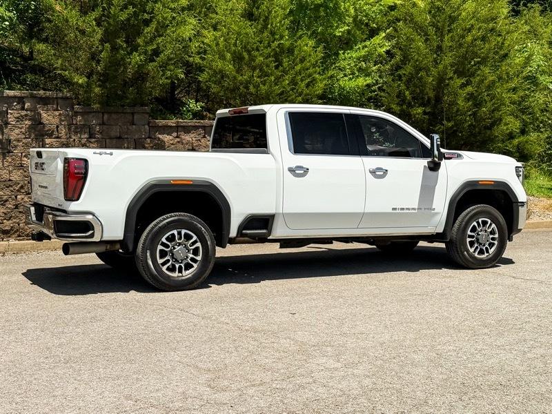 GMC Sierra 2500HD SLT Crew Cab 4WD 2025