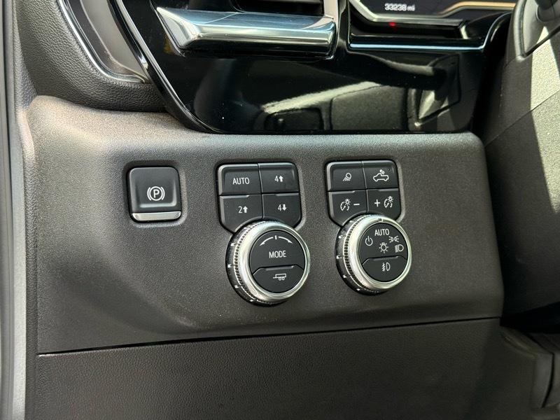 GMC Sierra 2500HD SLT Crew Cab 4WD 2025